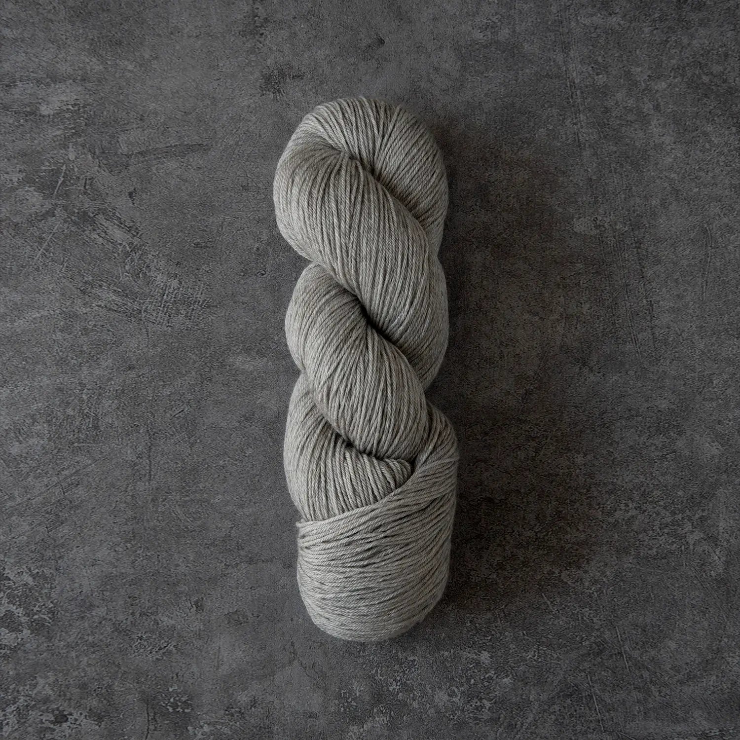 Yasmin (grey)