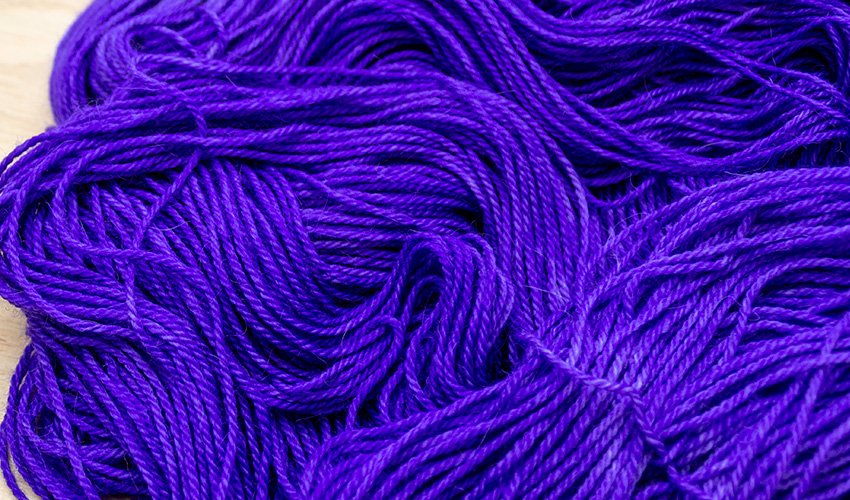 how to dyed yarn, undyed yarn, dyeing techniq