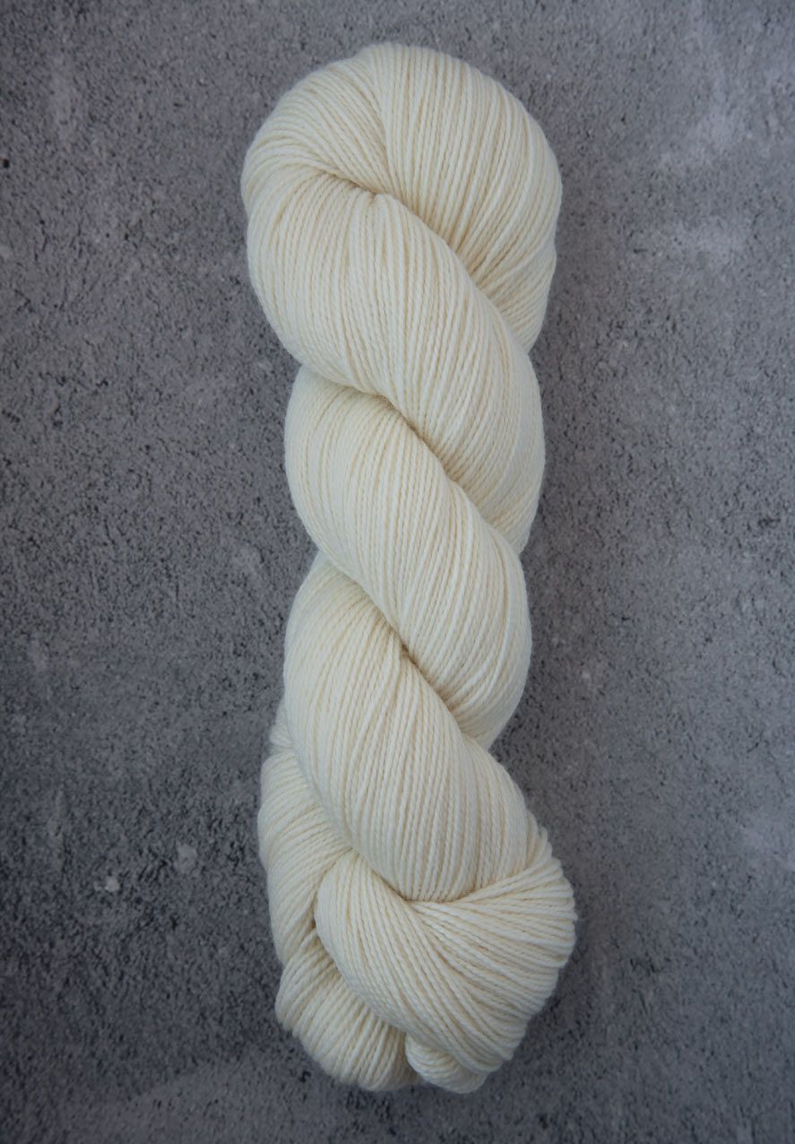 100% Superwash Merino Wool Yarn 100 Grams Hank DK Weight