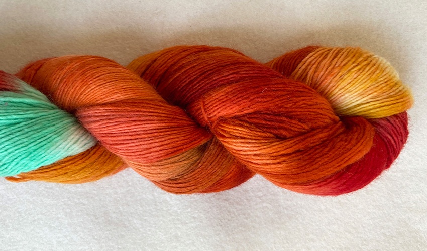 3 Tips For Acid Dyeing a Stunning Red Yarn - Being Ewethful.