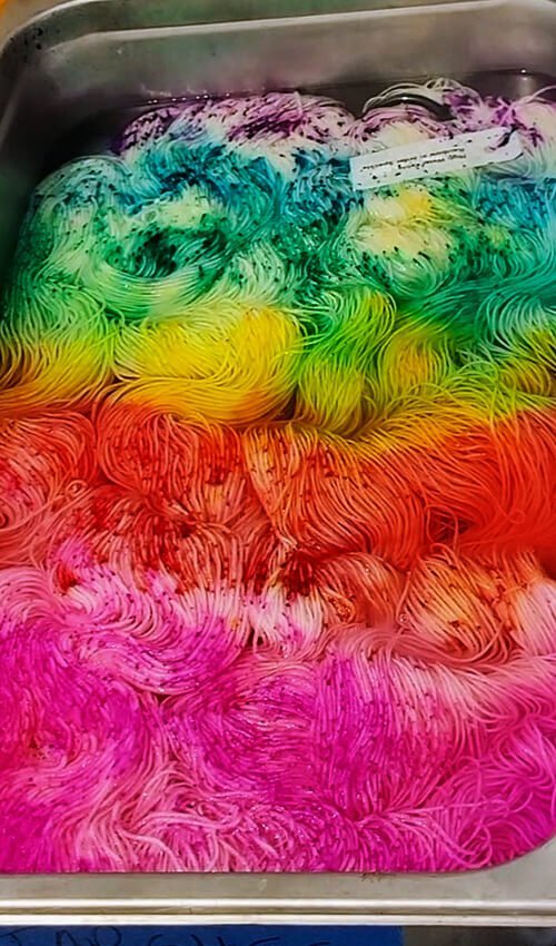 8 Ways to Kettle Dye Yarn - Knomad Yarn
