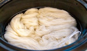 prepare the dye for the yarn 